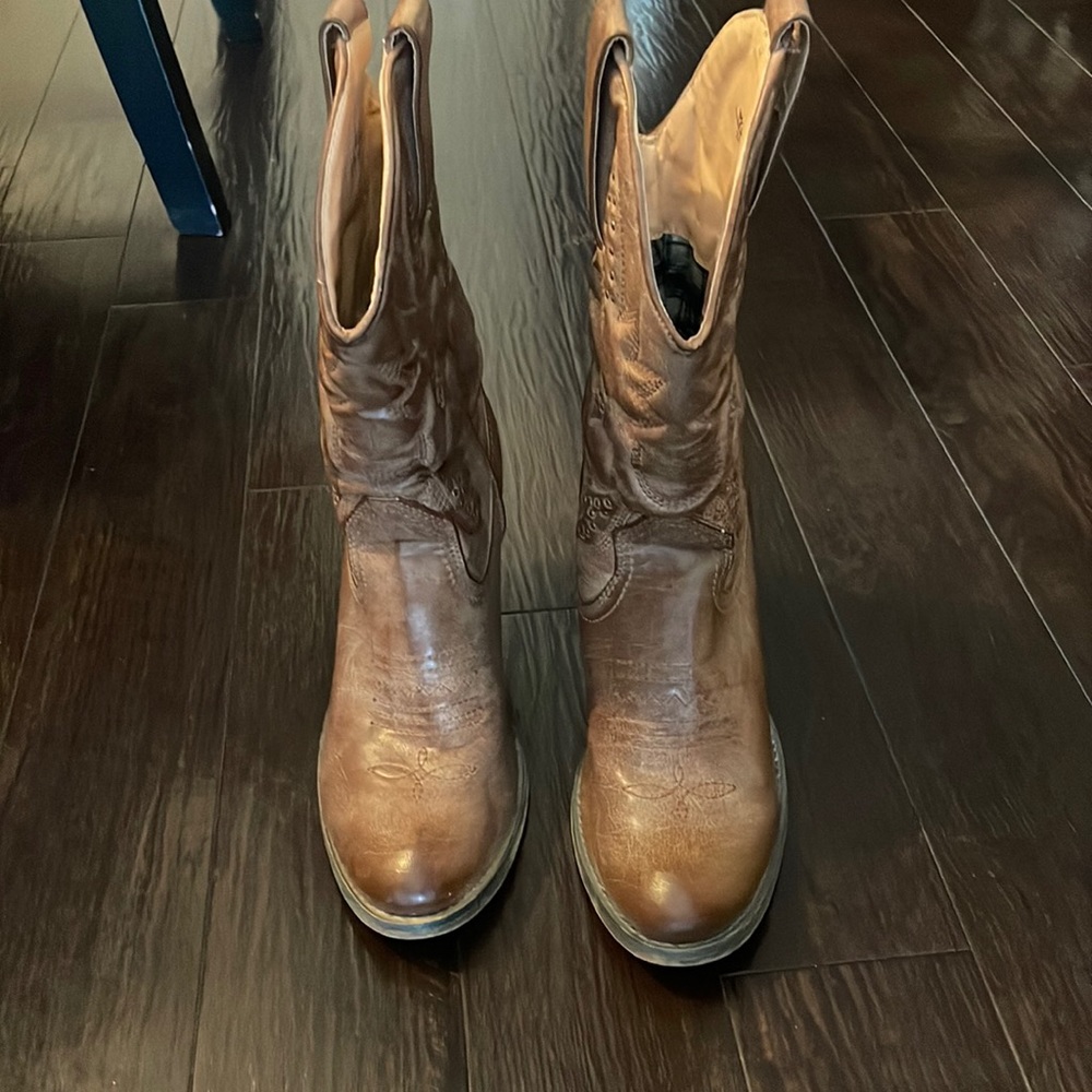 Very volatile Denver boots